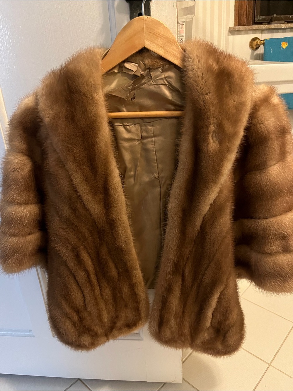 Women's Short Fur Jacket in Chestnut Brown